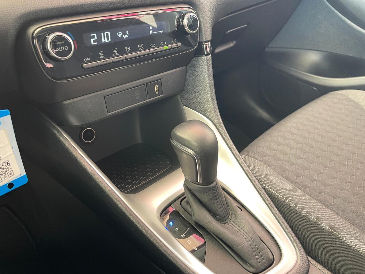 TOYOTA Yaris 4ª serie Yaris 1.5 Hybrid 5 porte...