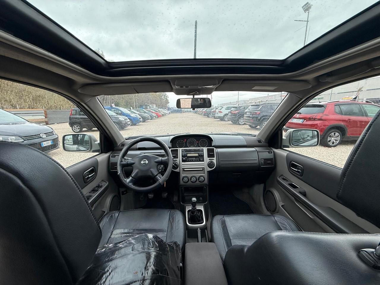 Nissan X-Trail 2.2 dCi Elegance