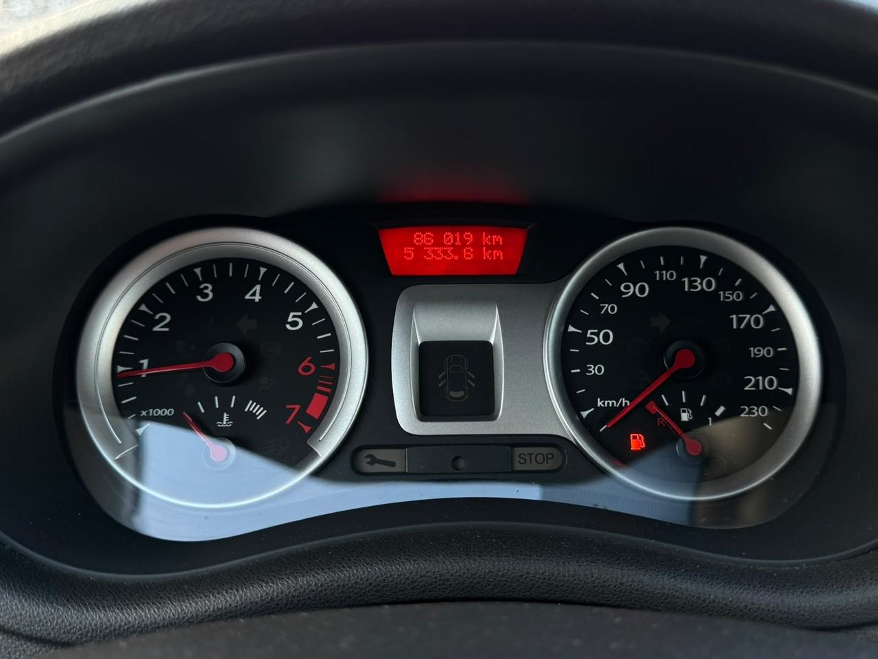 Renault Clio 1.2 16V 5 porte Dynamique