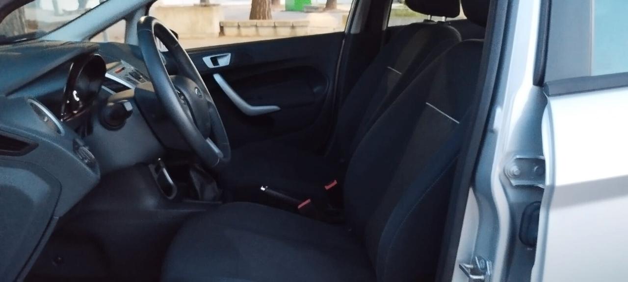 Ford Fiesta 1.2 16V 82CV 5p. Titanium Bs.