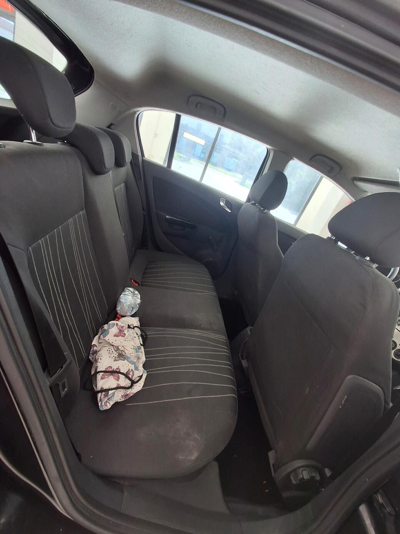 Opel Corsa 1.2 5 porte Cosmo