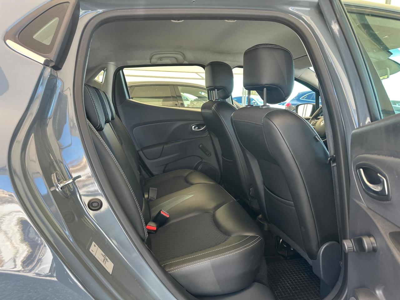 Renault Clio dCi 8V 90 CV 5 porte Moschino Life