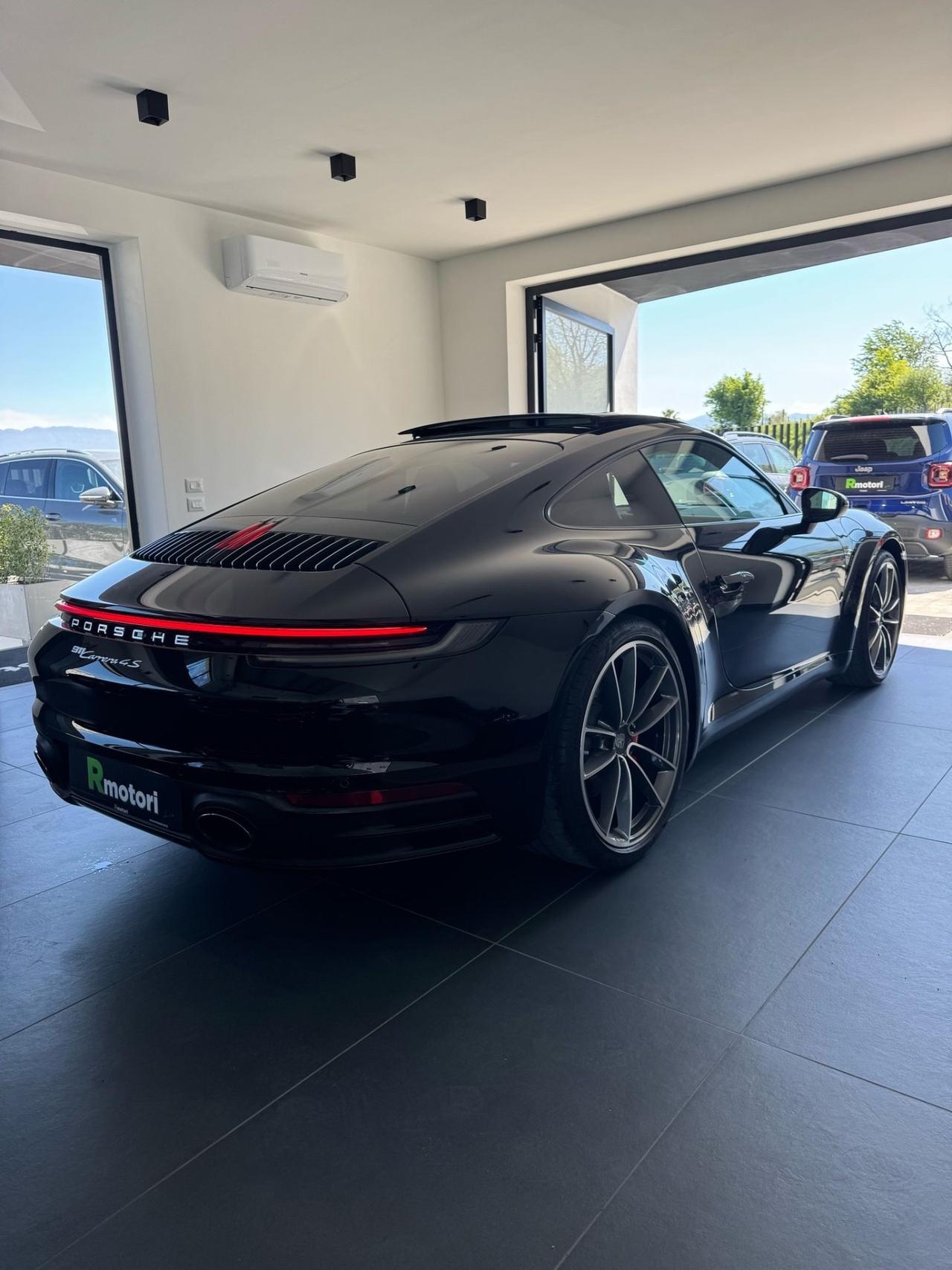 Porsche 992 4S