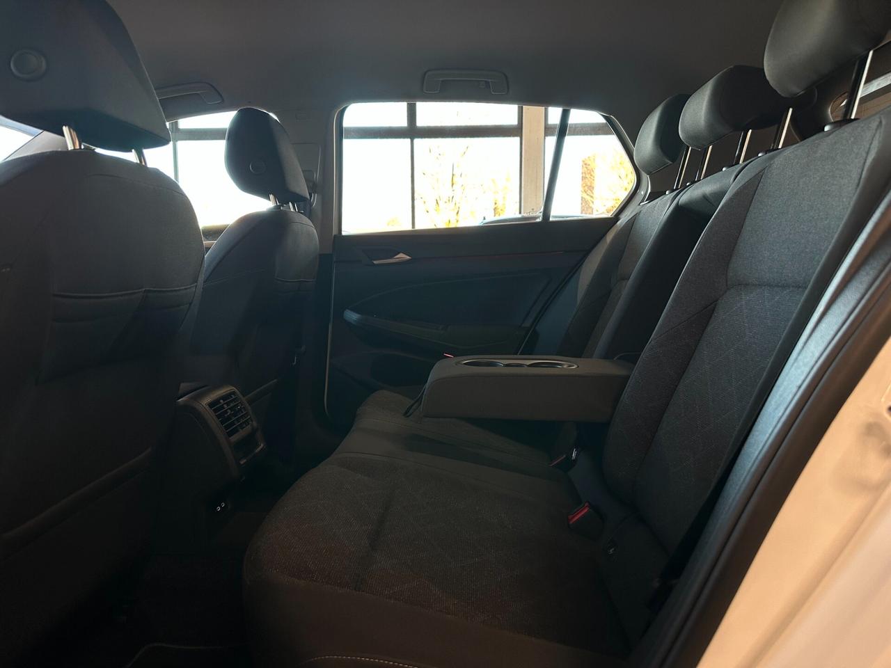 VOLKSWAGEN GOLF 2.0 TDI 115 CV SCR LIFE*CARPLAY*LUCI AMB*LED*