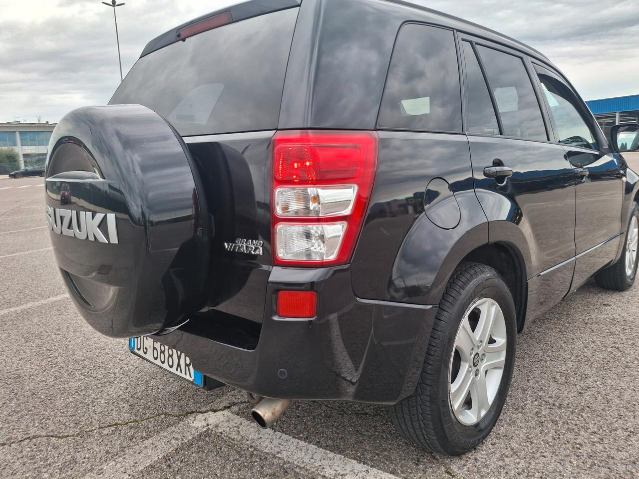 Suzuki Grand Vitara 1.9 DDiS-5 Porte-Executive-Pelle-