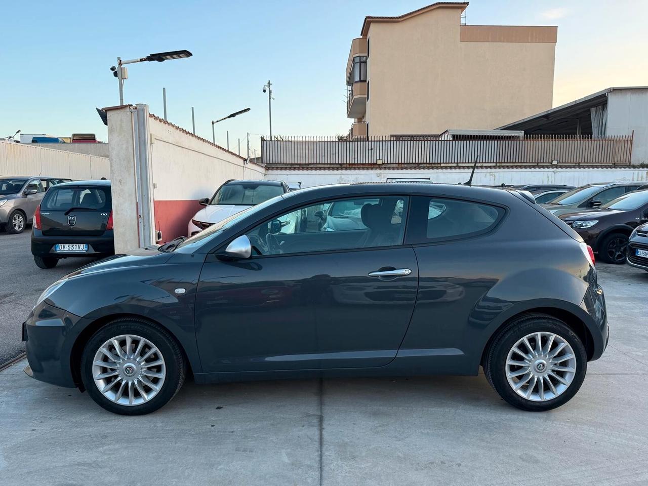 Alfa Romeo MiTo 1.3 JTDm 95 CV FINANZIABILE DA 85€ AL MESE
