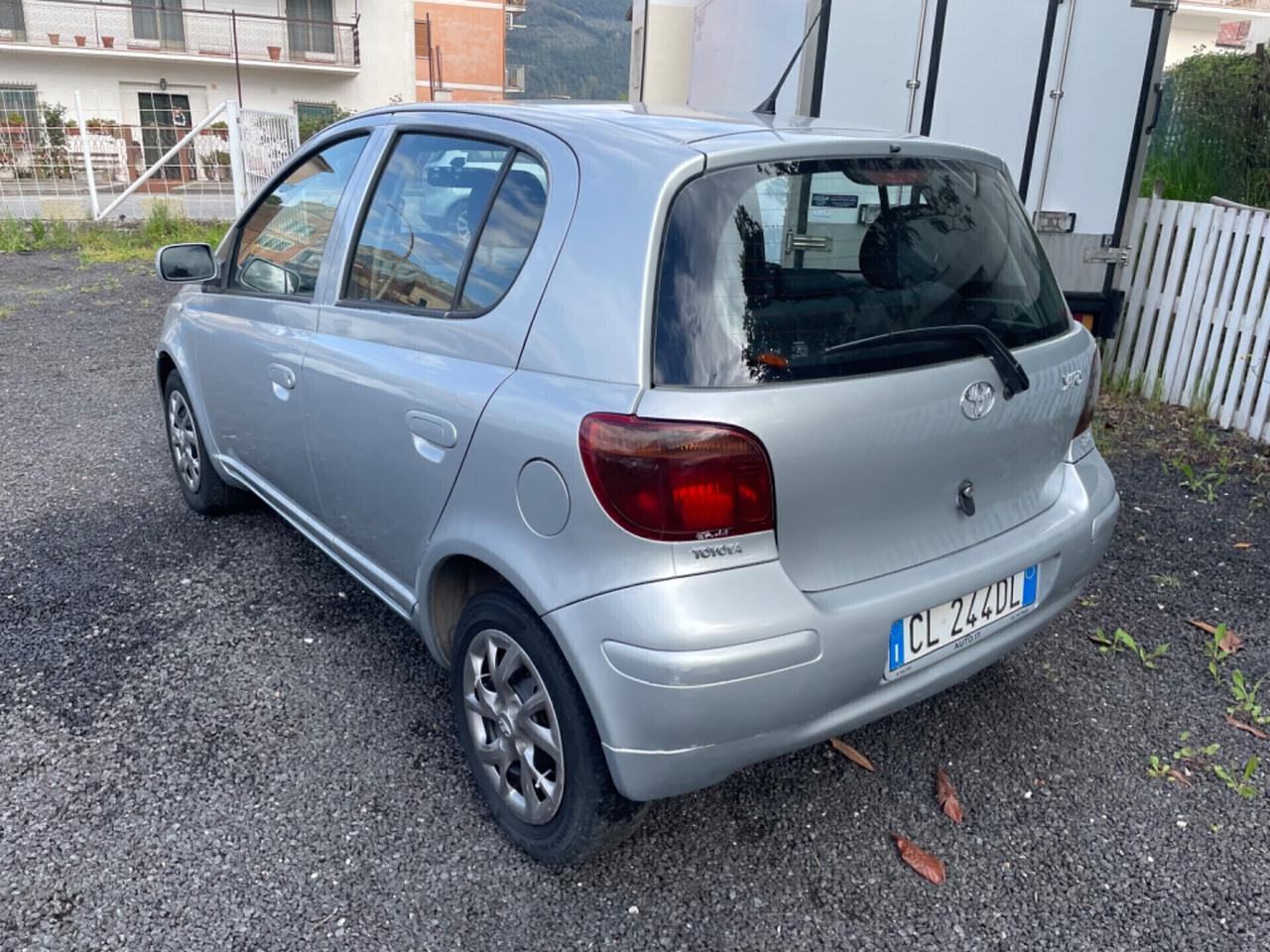 Toyota Yaris 1.4 tdi D-4D cat 5 porte Sol