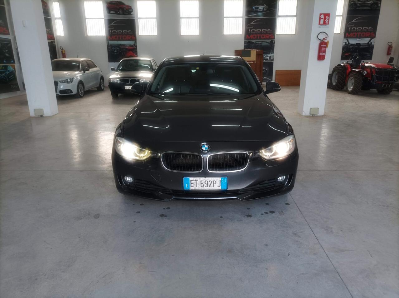 Bmw 318d Touring Luxury 143 CV - 2014