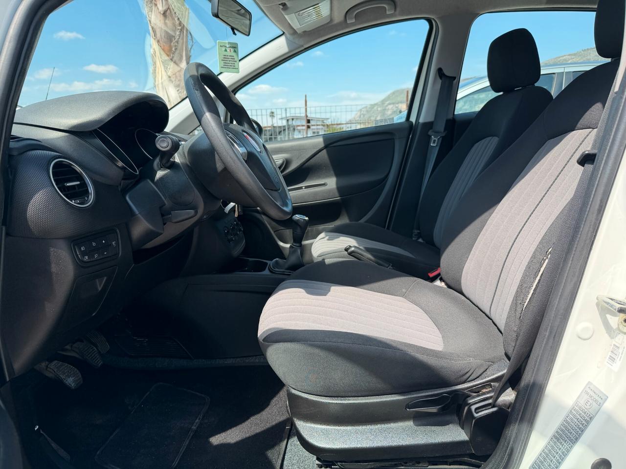 FIAT PUNTO ANNO 2017 1.3 MJT 95 CV