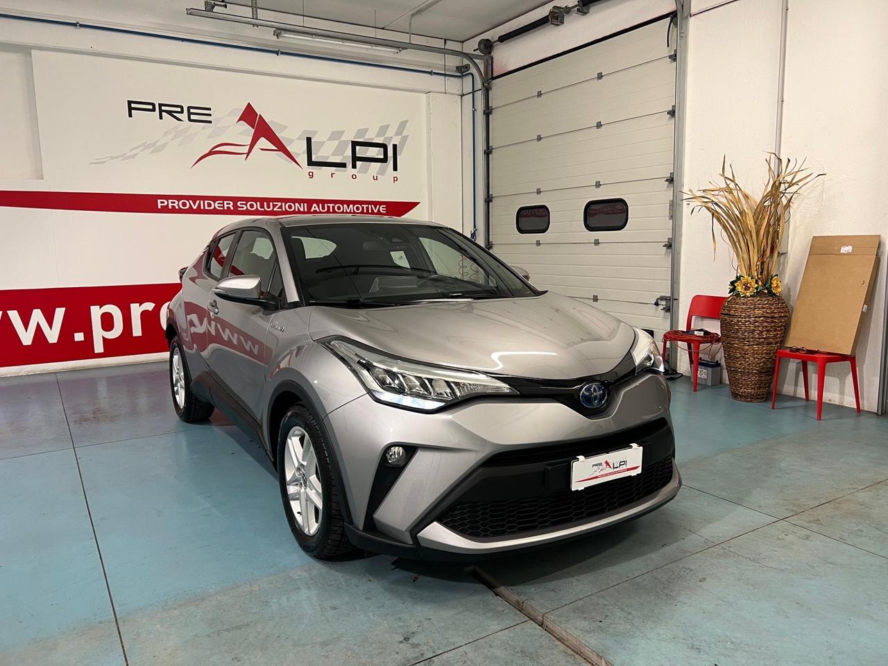 Toyota C-HR 1.8 Hybrid E-CVT Business