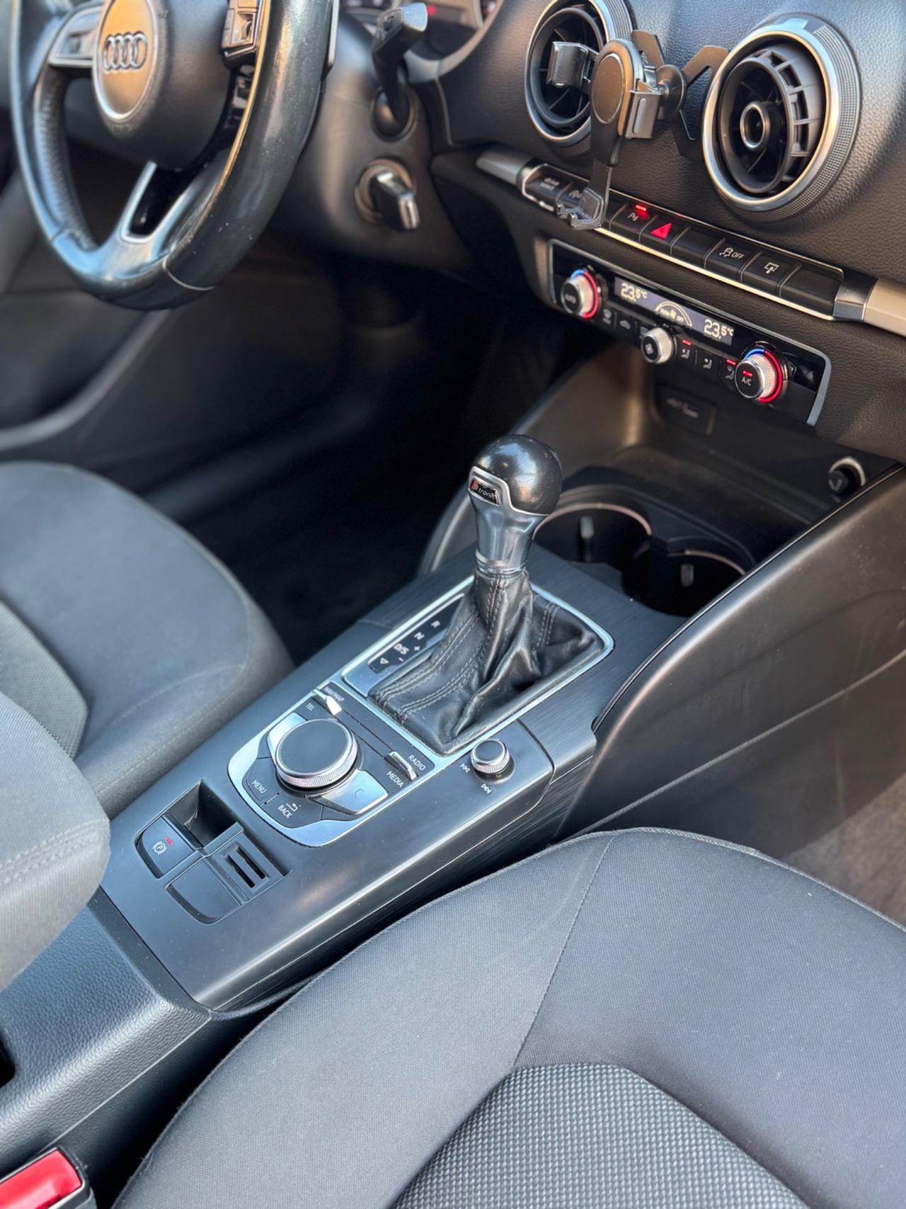 Audi A3 1.6 TDI S tronic Business