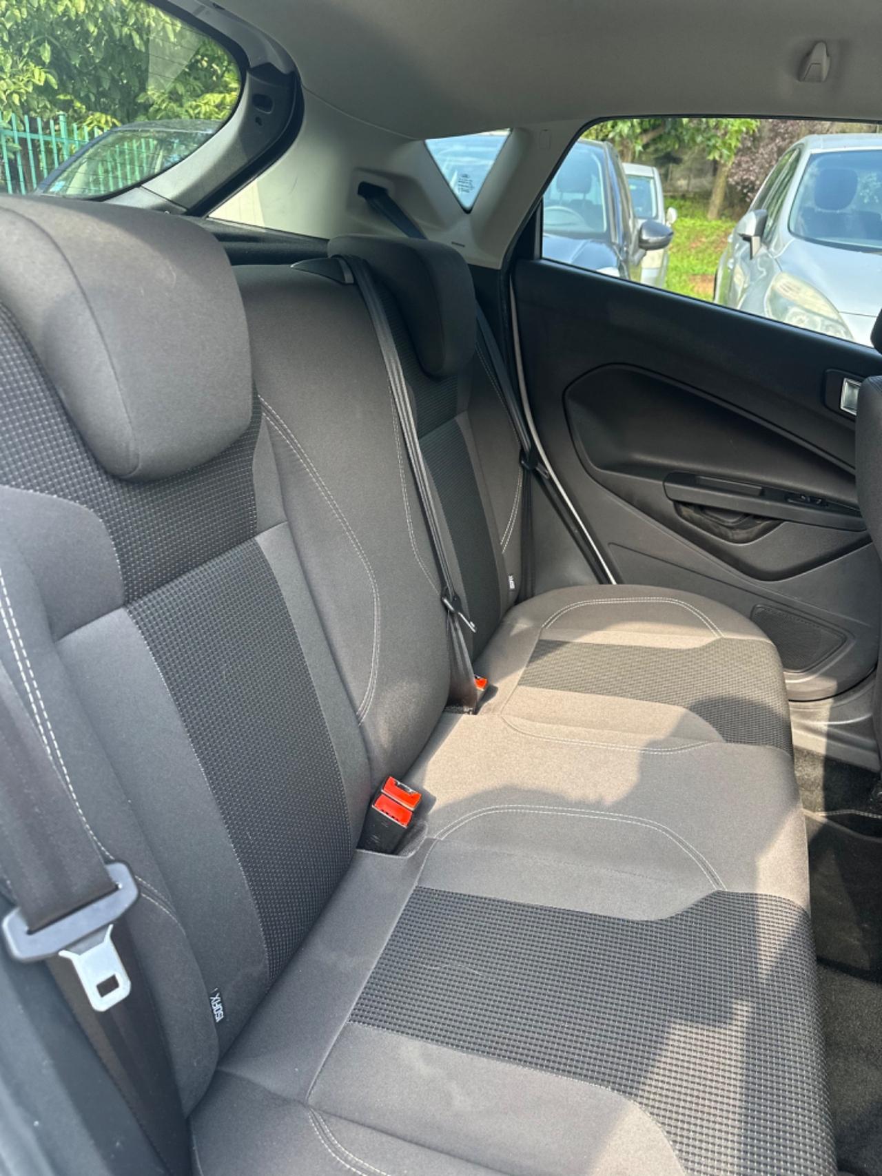 Ford FIESTA 1.4 5p. BZ.- GPL TITANIUM NEOPAT KMCERT