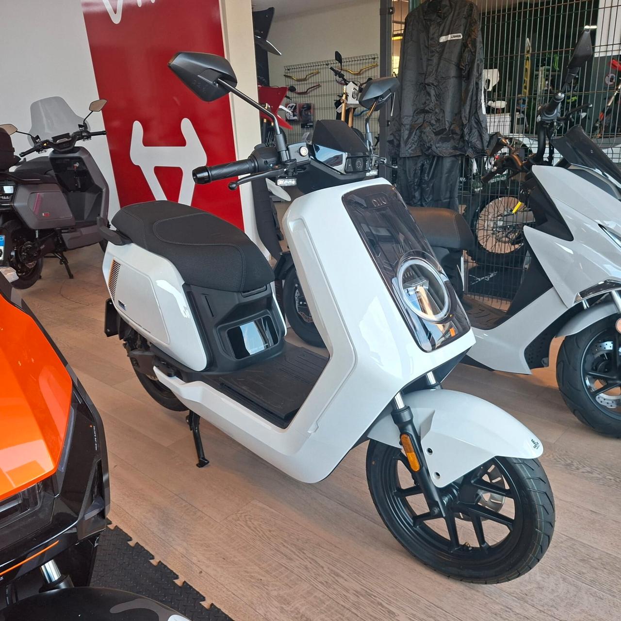 NIU NQiX300 my2025