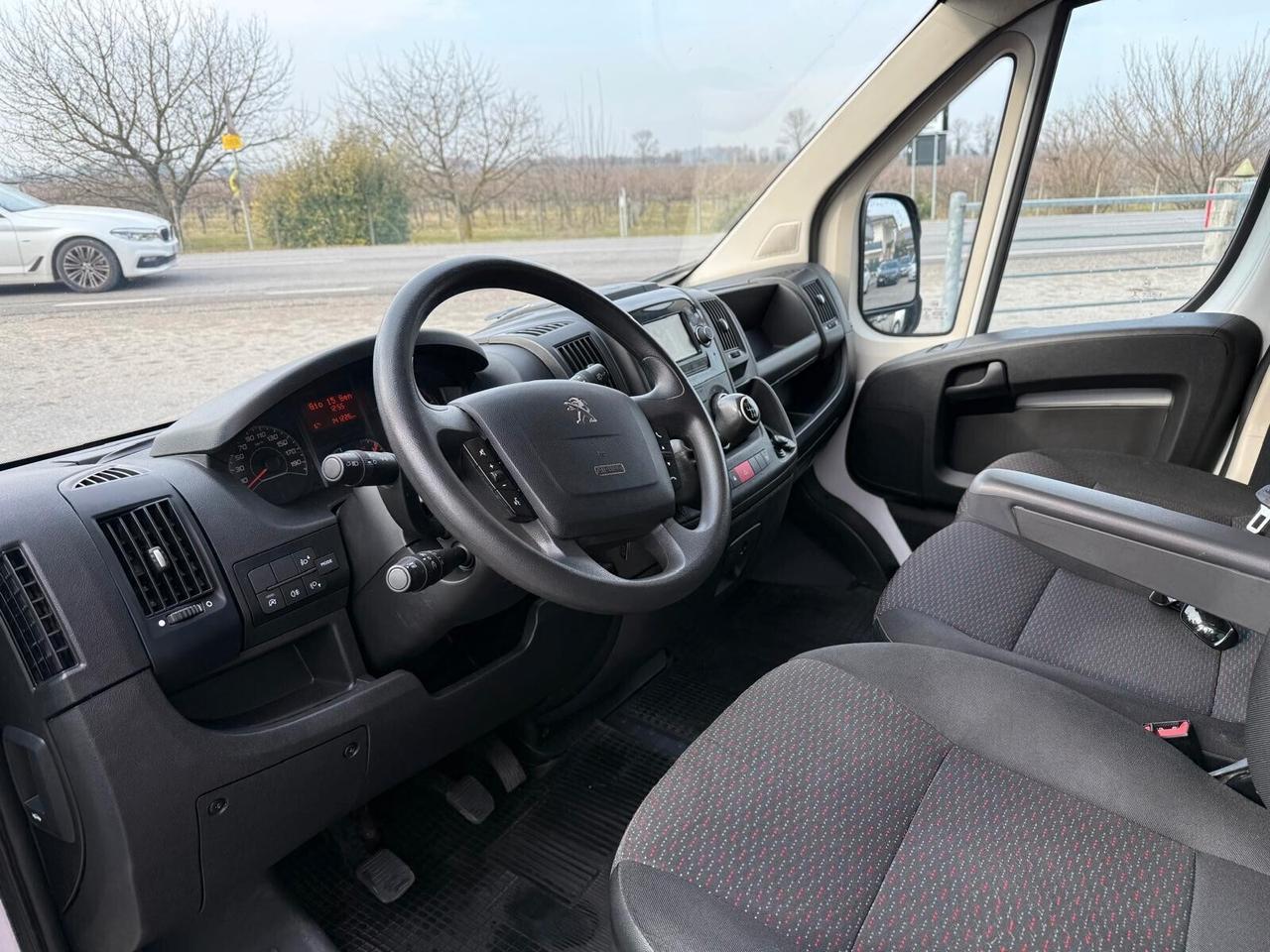 Peugeot Boxer 330 2.2 BlueHDi 140 S&S PC-TN Furgone