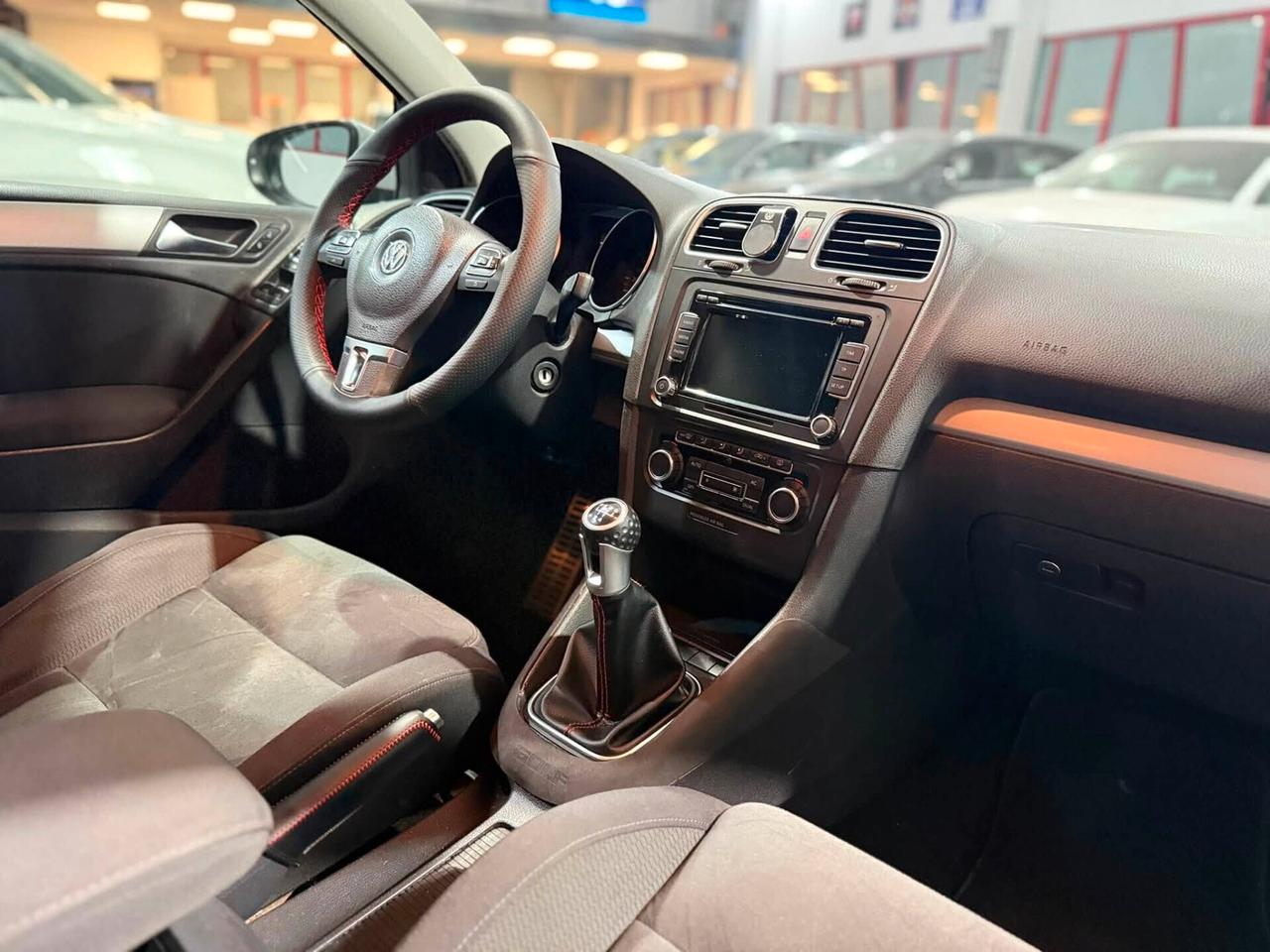 Volkswagen Golf 1.6 TDI DPF 3p. Highline