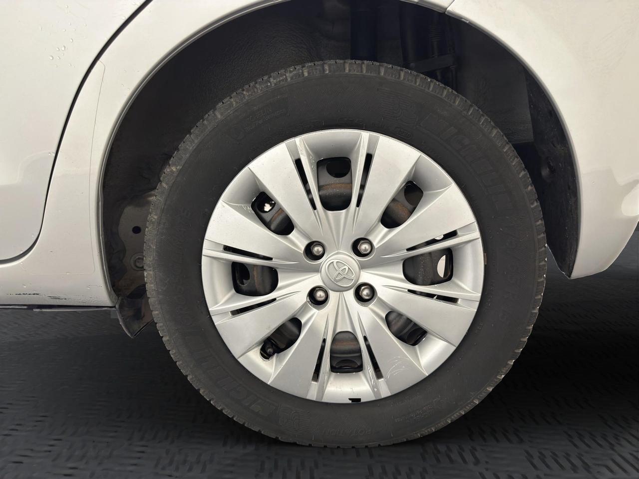 Toyota Yaris 5p 1.0 Lounge s/CL