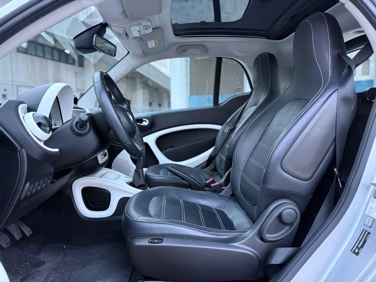 Smart ForTwo 70 1.0 prime con soli 40.000 km