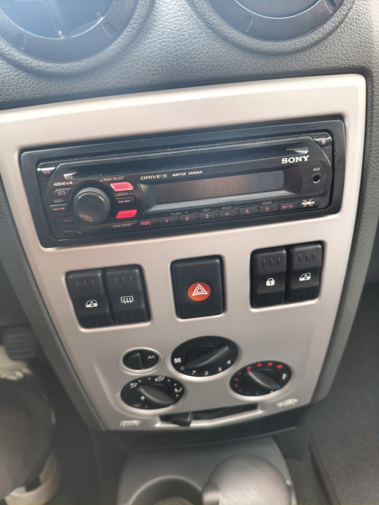 Dacia Logan MCV Lauréate - 7 posti - SOLO 8.000 KM