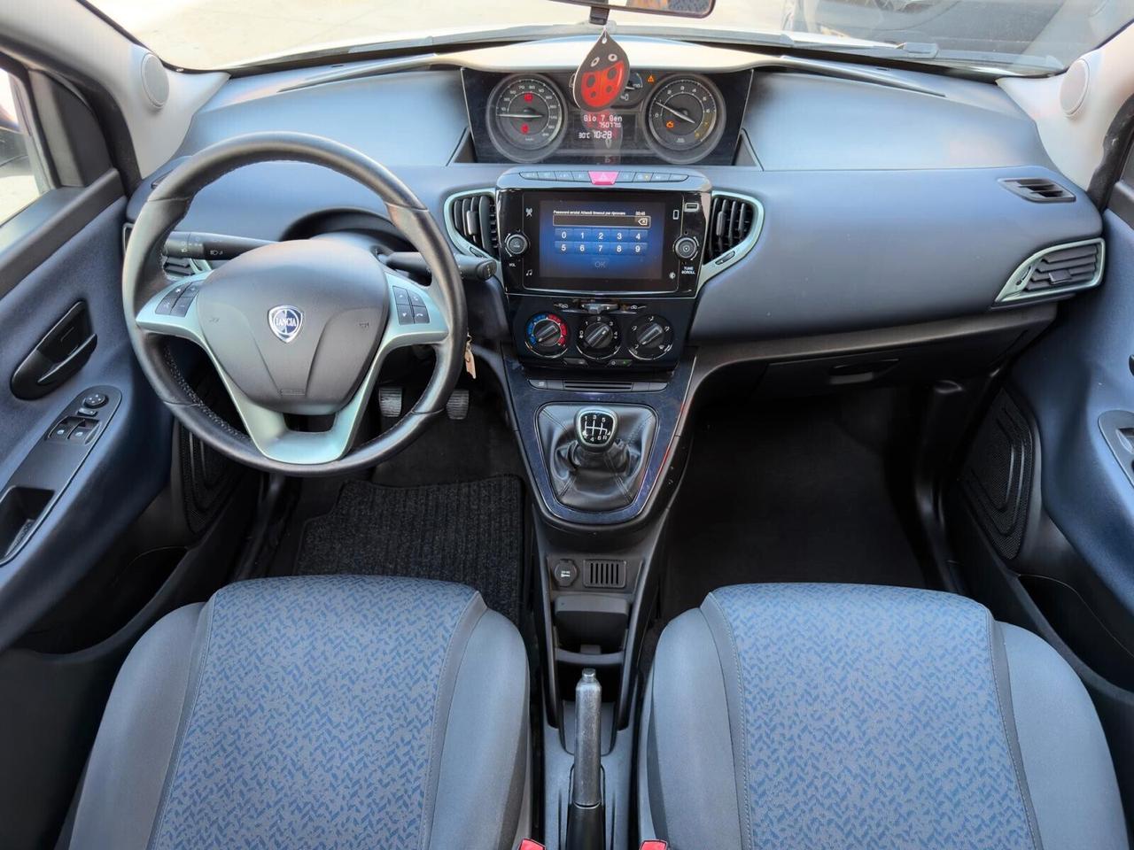 Lancia Ypsilon Hybrid Gold 2023 Nav e Retrocamera