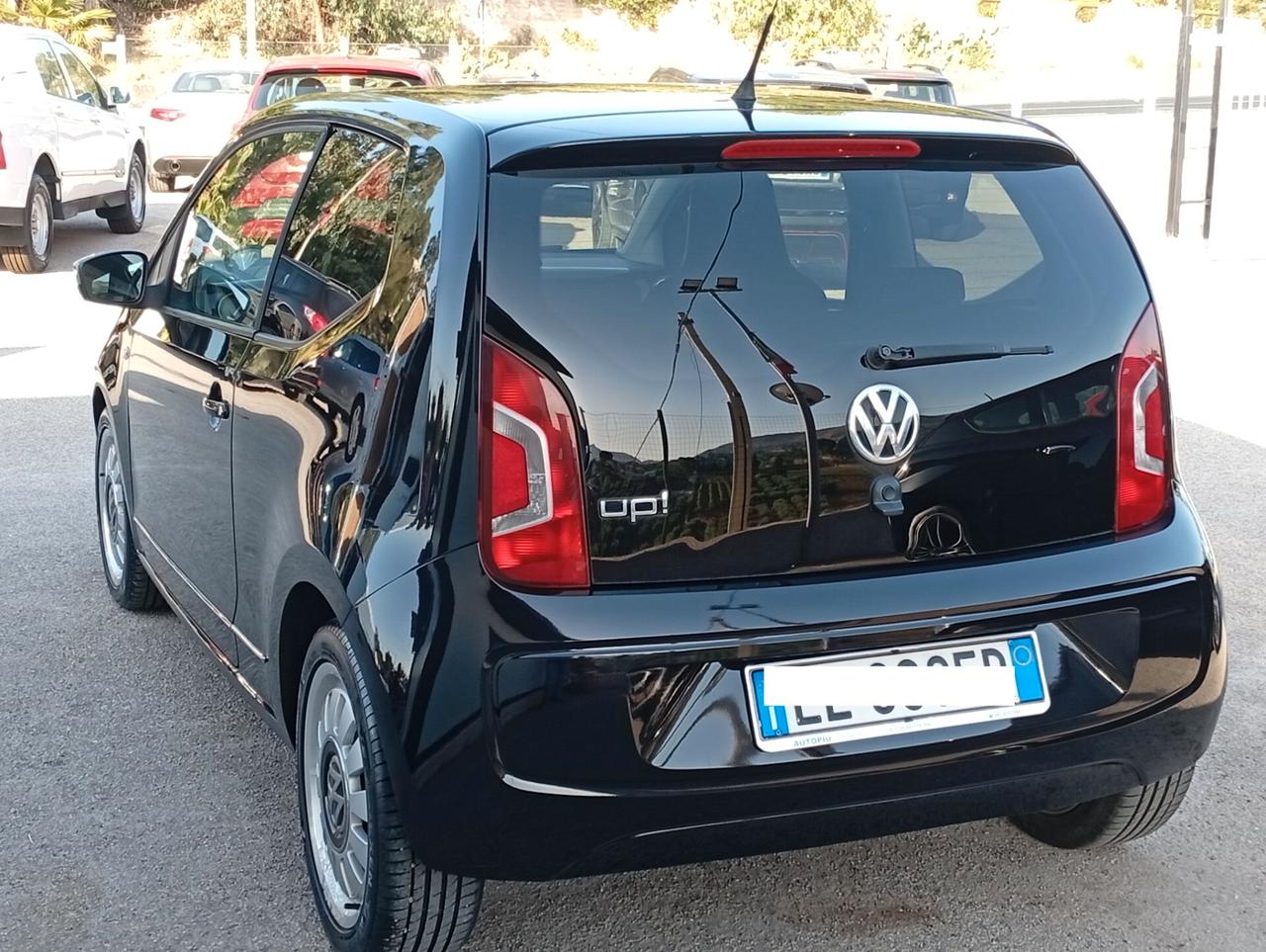 Volkswagen up! 1.0 75 CV 3p. high