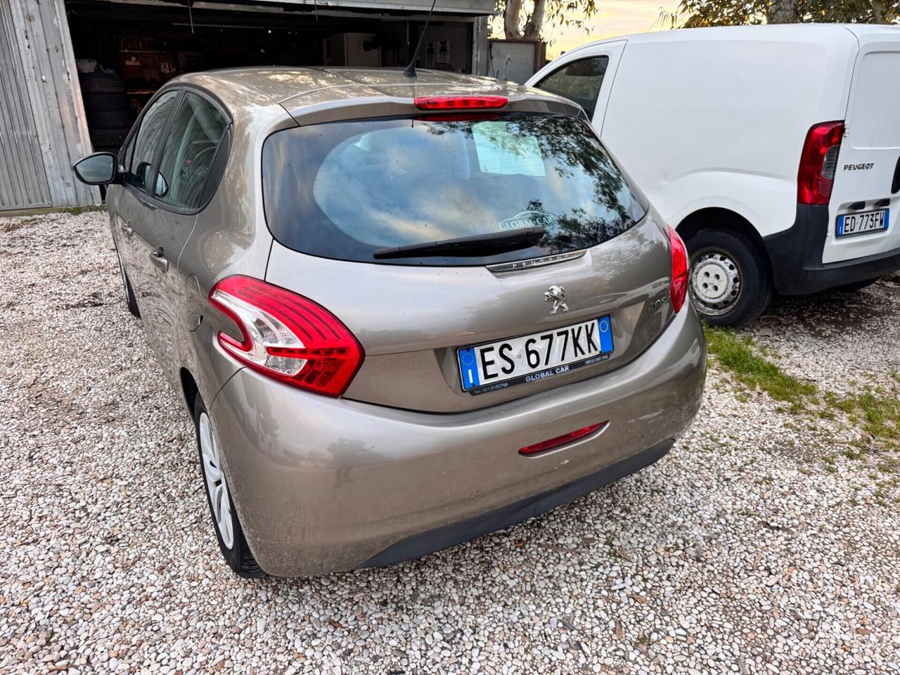 Peugeot 208 1.2 VTi 82 CV 5 porte Active