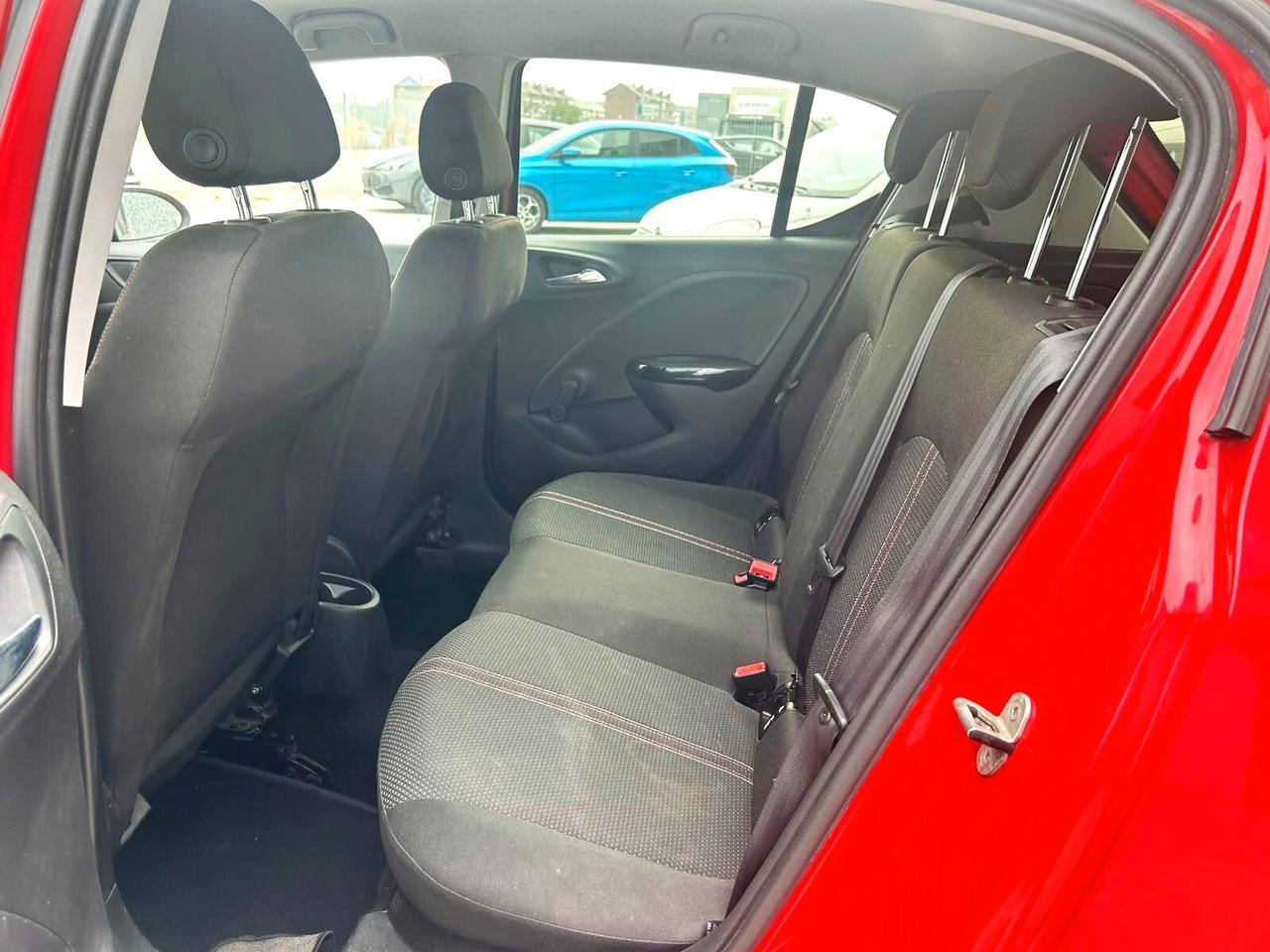 Opel Corsa 1.2 5 porte b-Color
