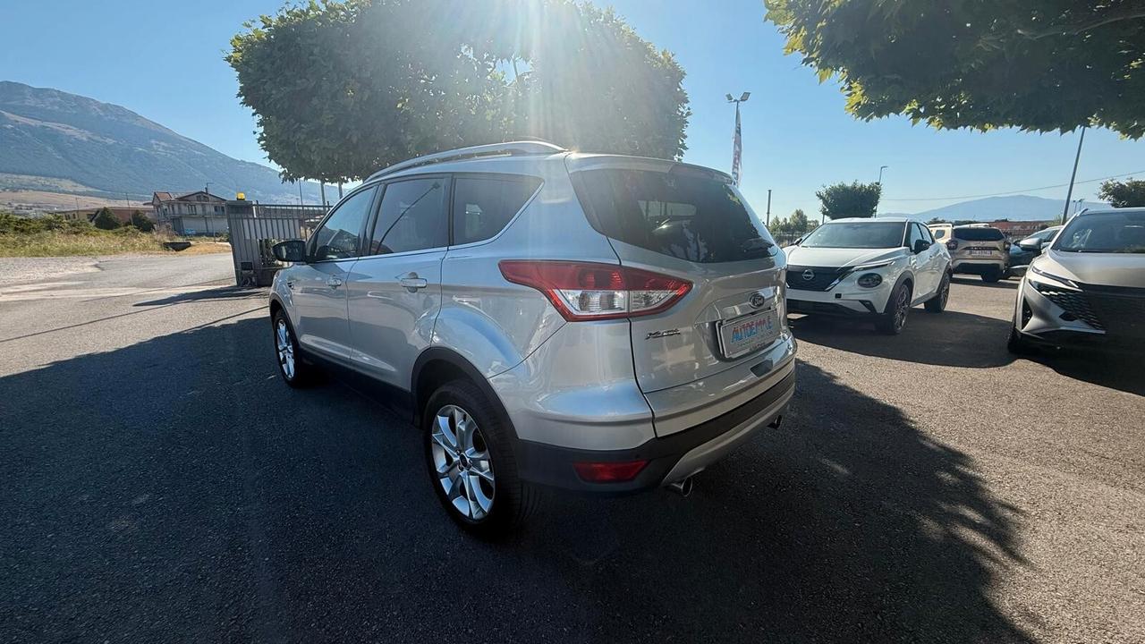 Ford Kuga 2.0 TDCI 150 CV S&S 4WD Titanium