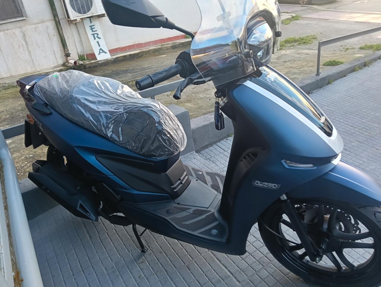 Um Wynwood 125 ( Garanzia ufficiale 10 anni)