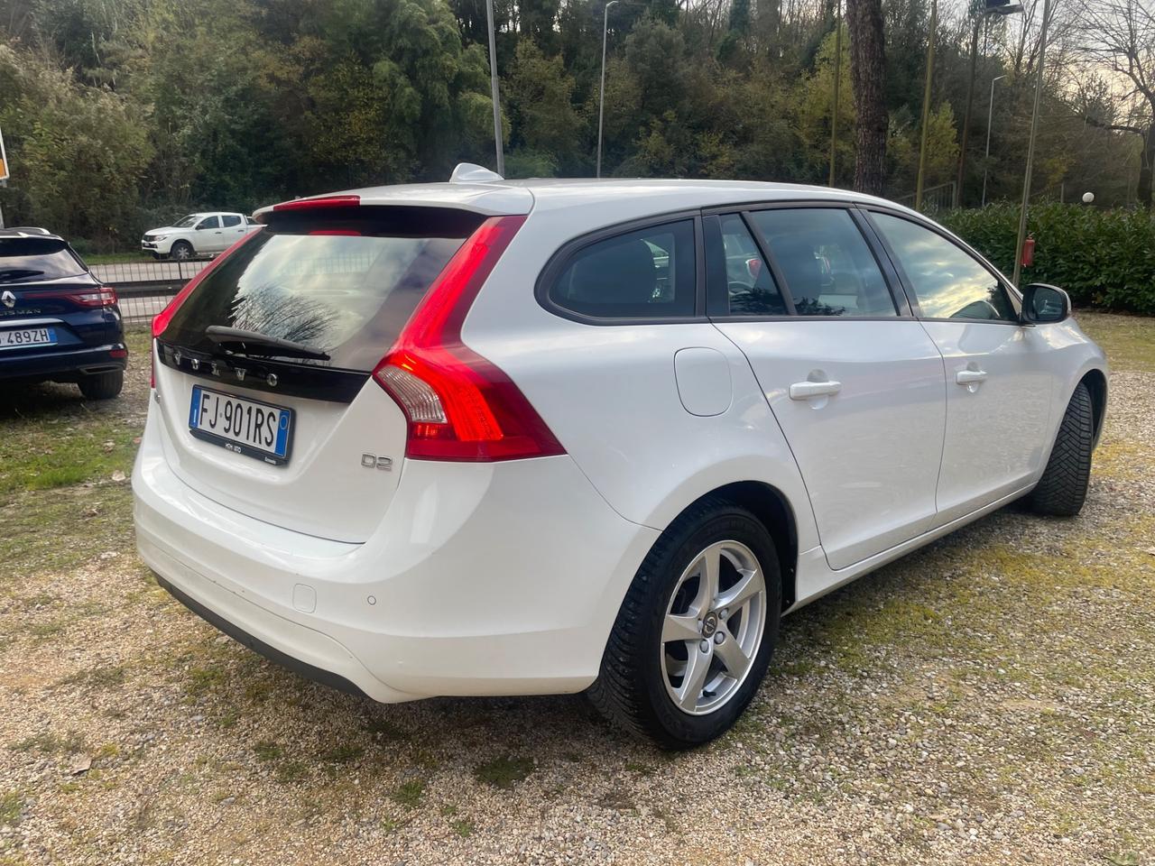 Volvo V60 2.0 Diesel - Automatico - Neopatentati