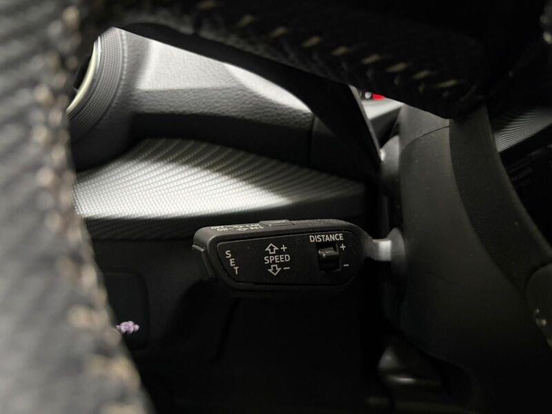 Audi Q2 SQ2 TFSI quattro S tronic