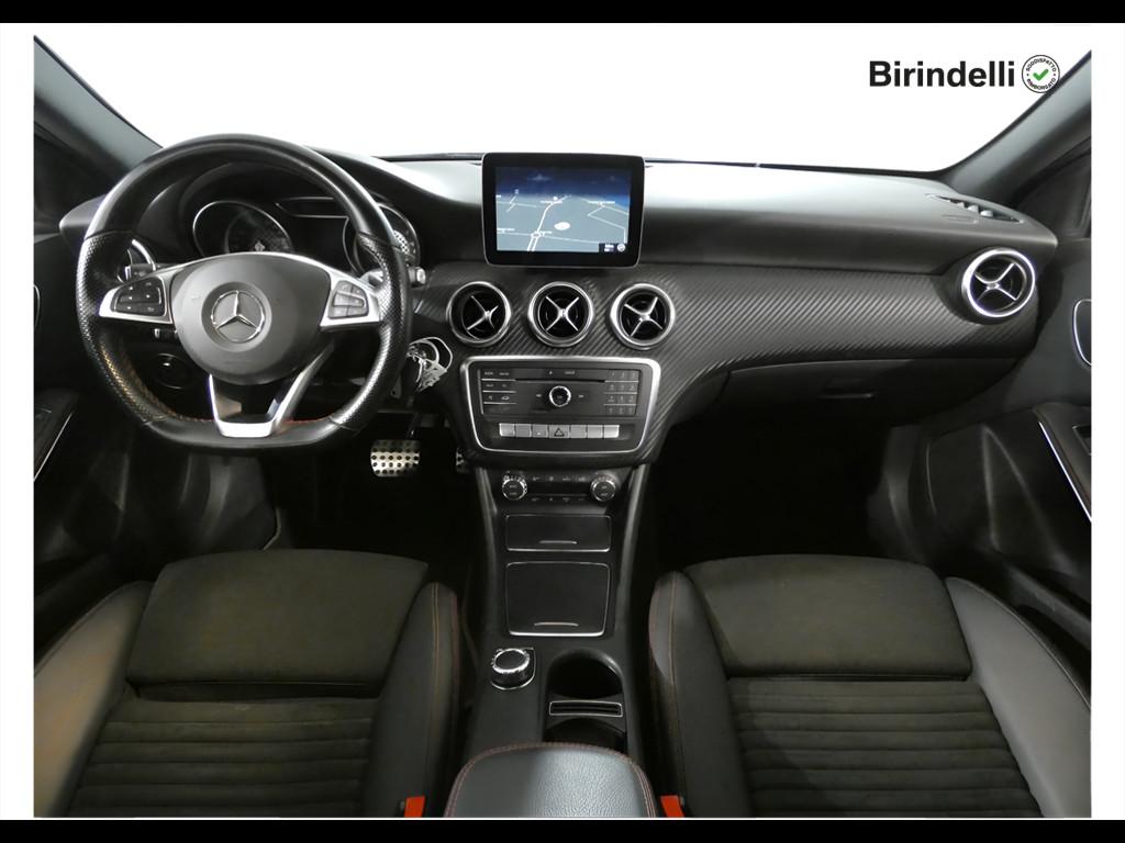 Mercedes-Benz Classe A (W176) - A 200 d Automatic Premium