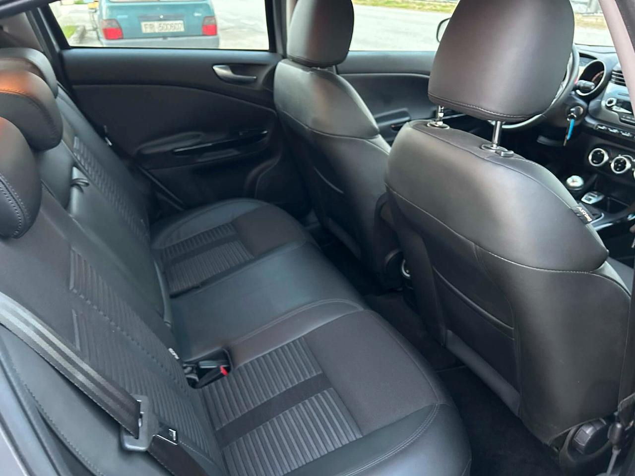 Alfa Romeo Giulietta 1.6 JTDm-2 105 CV Exclusive