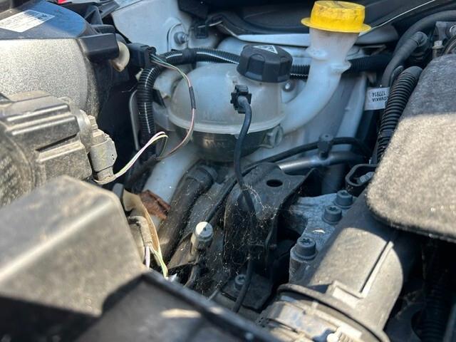 Citroen C3 BlueHDi 100 S&S Van Feel sinistrato incidentato