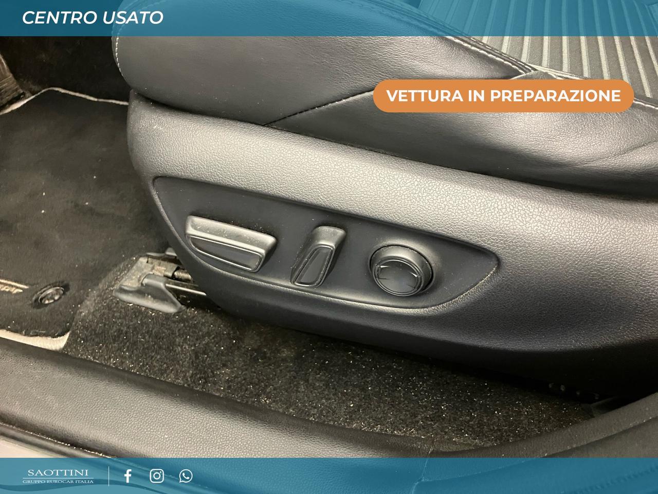 vvt-ie h Black Edition awd-i 122 CV e-cvt