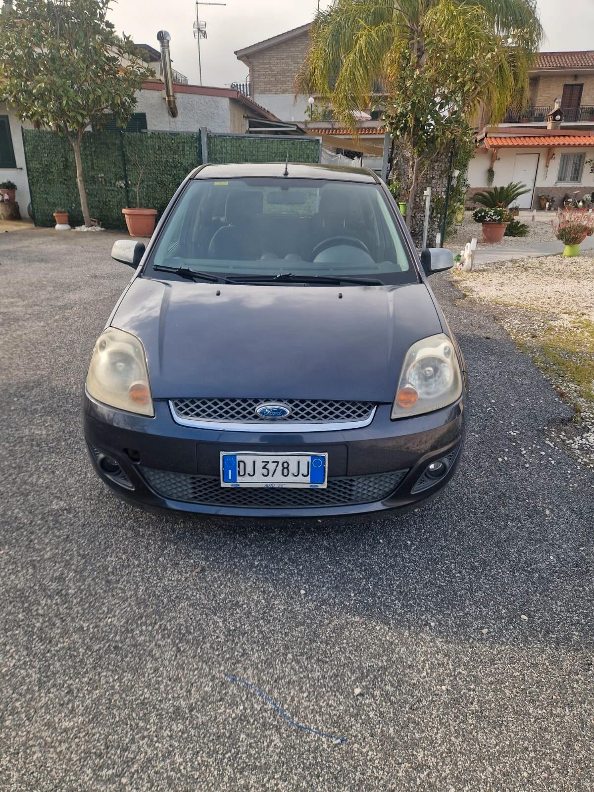 Ford Fiesta 1.2 16V 5p. Ghia