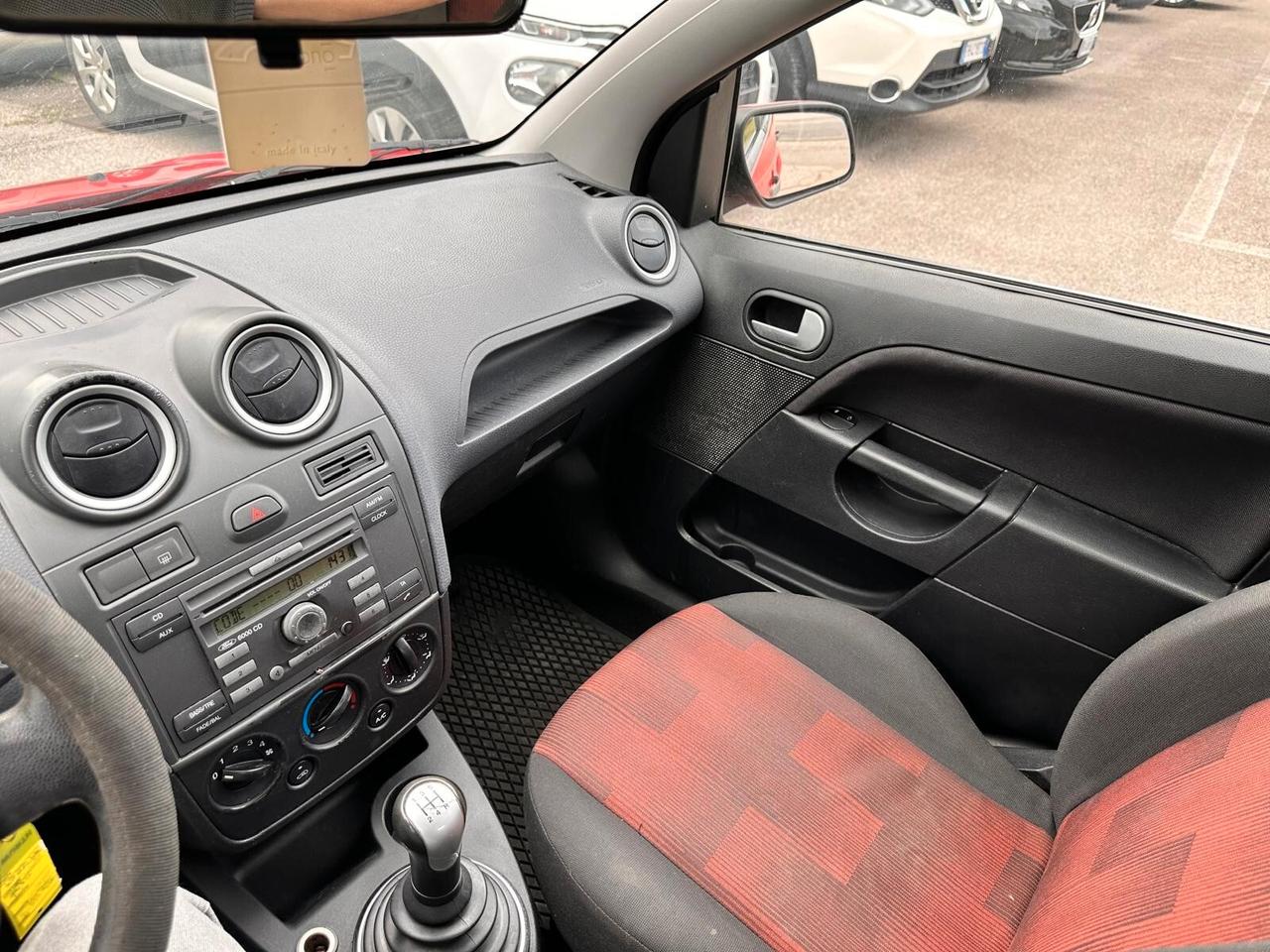 Ford Fiesta 1.4 TDCi 5p. Ghia