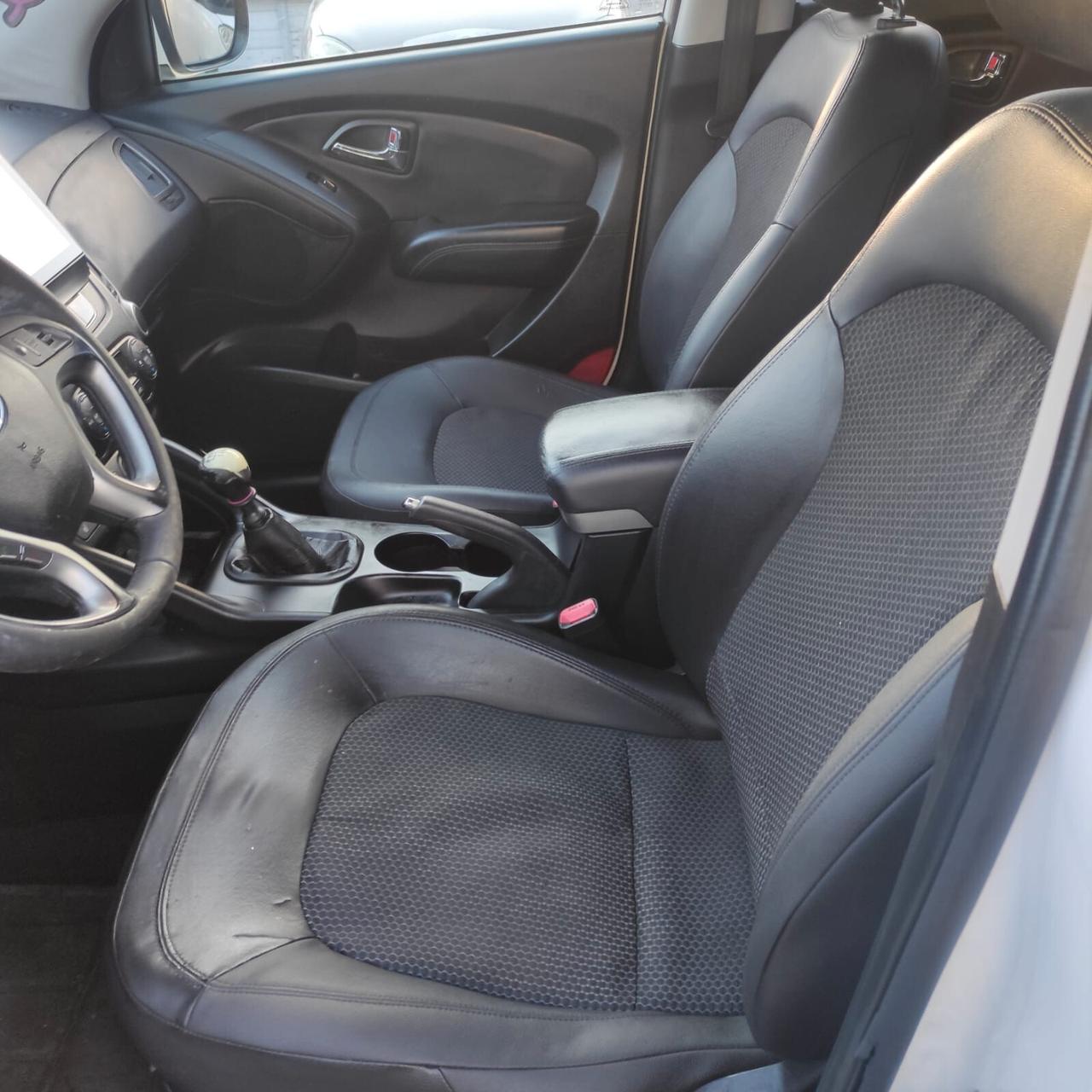 Hyundai iX35 1.7 DIESEL SEDILI IN PELLE