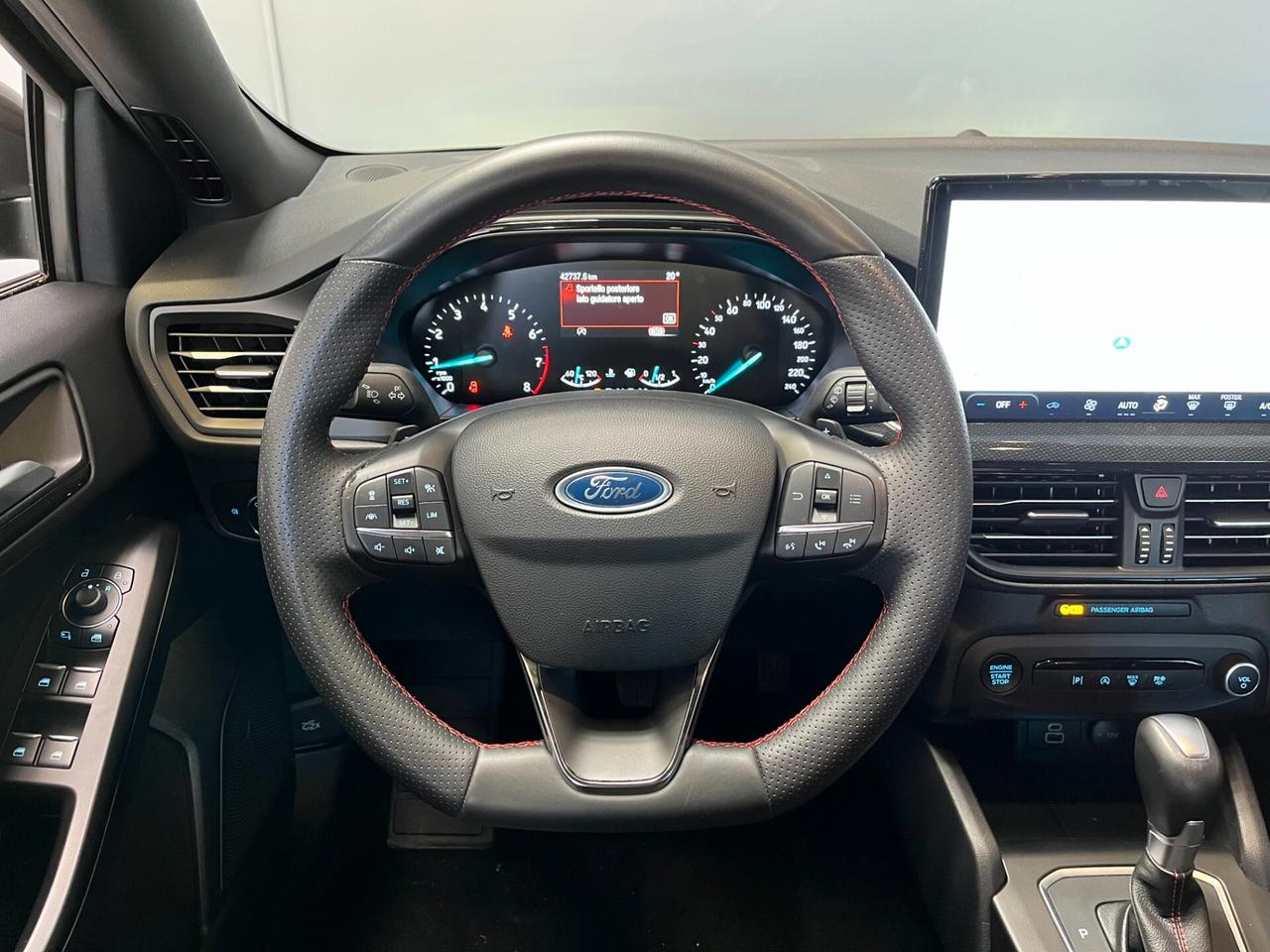 Ford Focus 1.0cc HYBRID 125cv ST-LINE C/AUTOMATICO