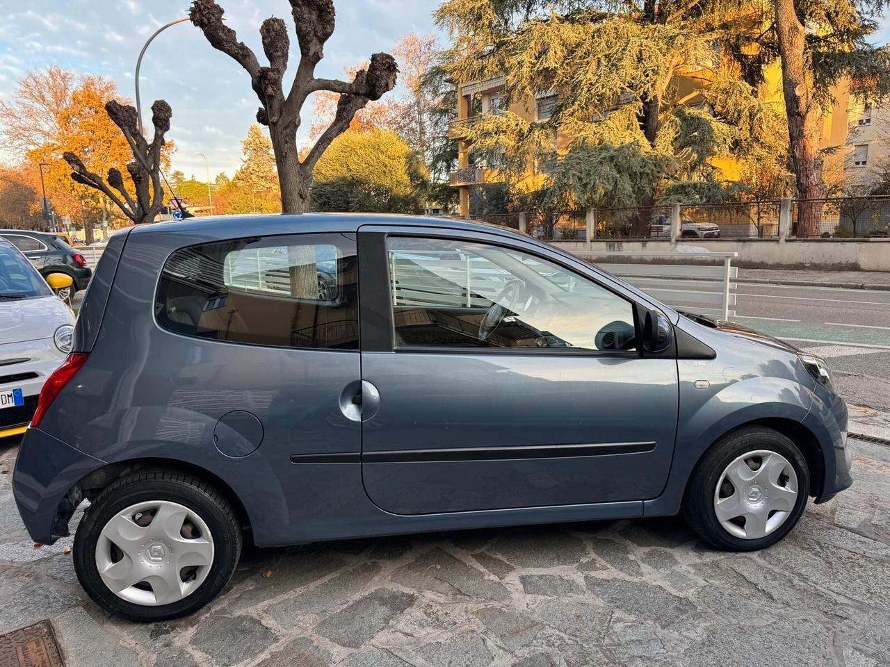 RENAULT TWINGO 1.2 LE IENE NEOPATENTATI