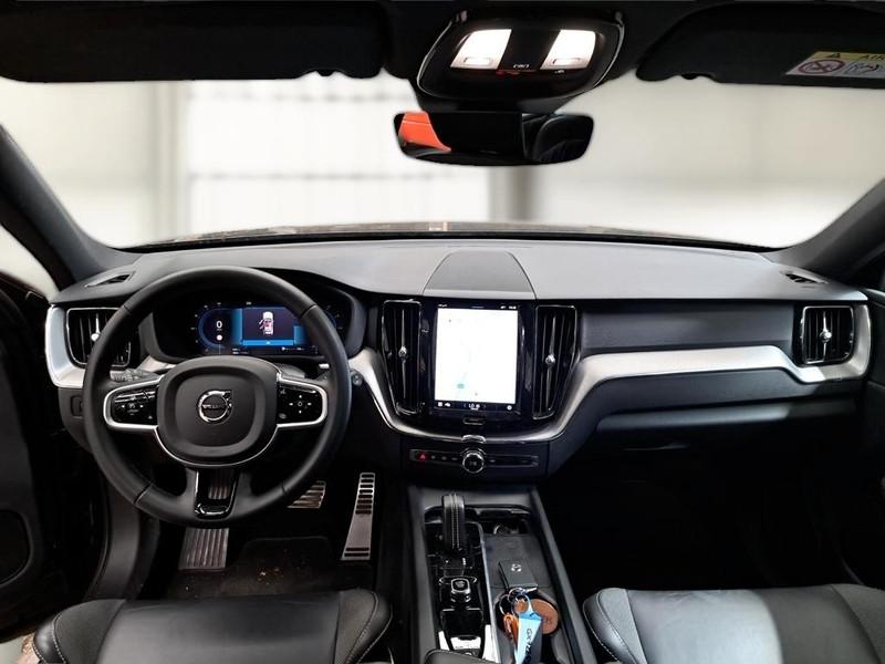 VOLVO XC60 B4 D AWD automatico R-Design