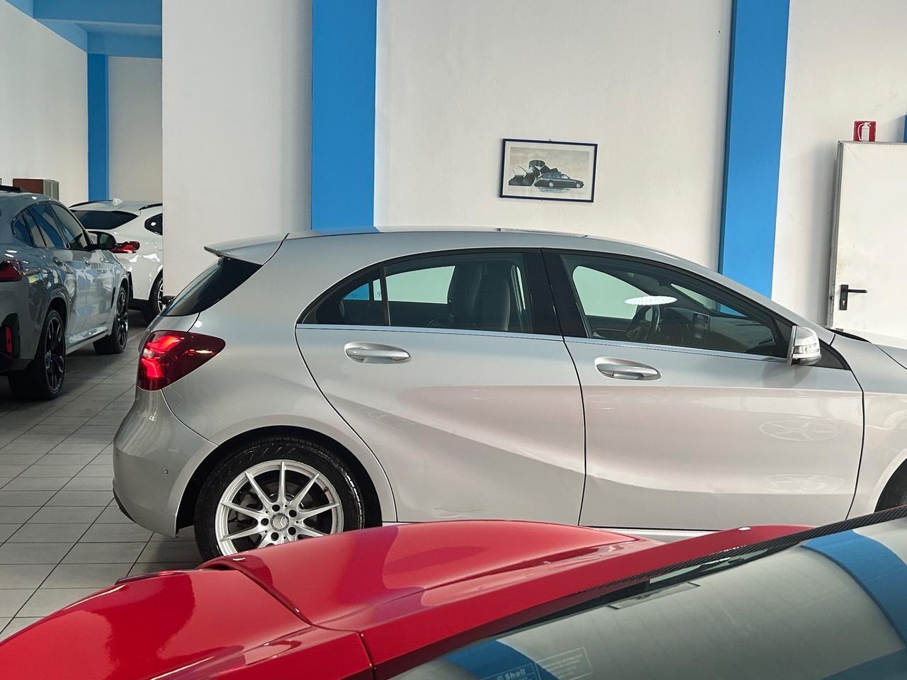 Mercedes-benz A 180 A 180 d Automatic Premium Dark Night Edition