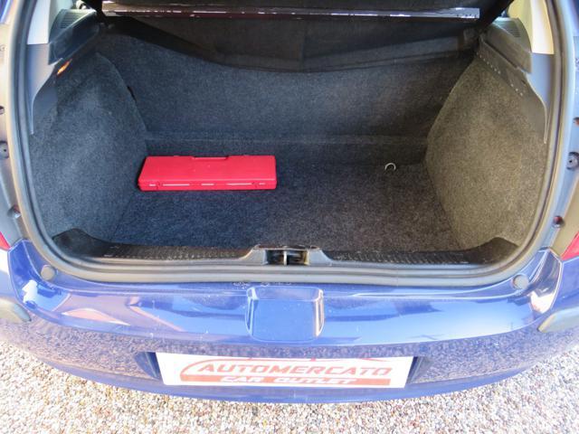 RENAULT Clio 1.2 16V 65CV 3 porte 4U Pack