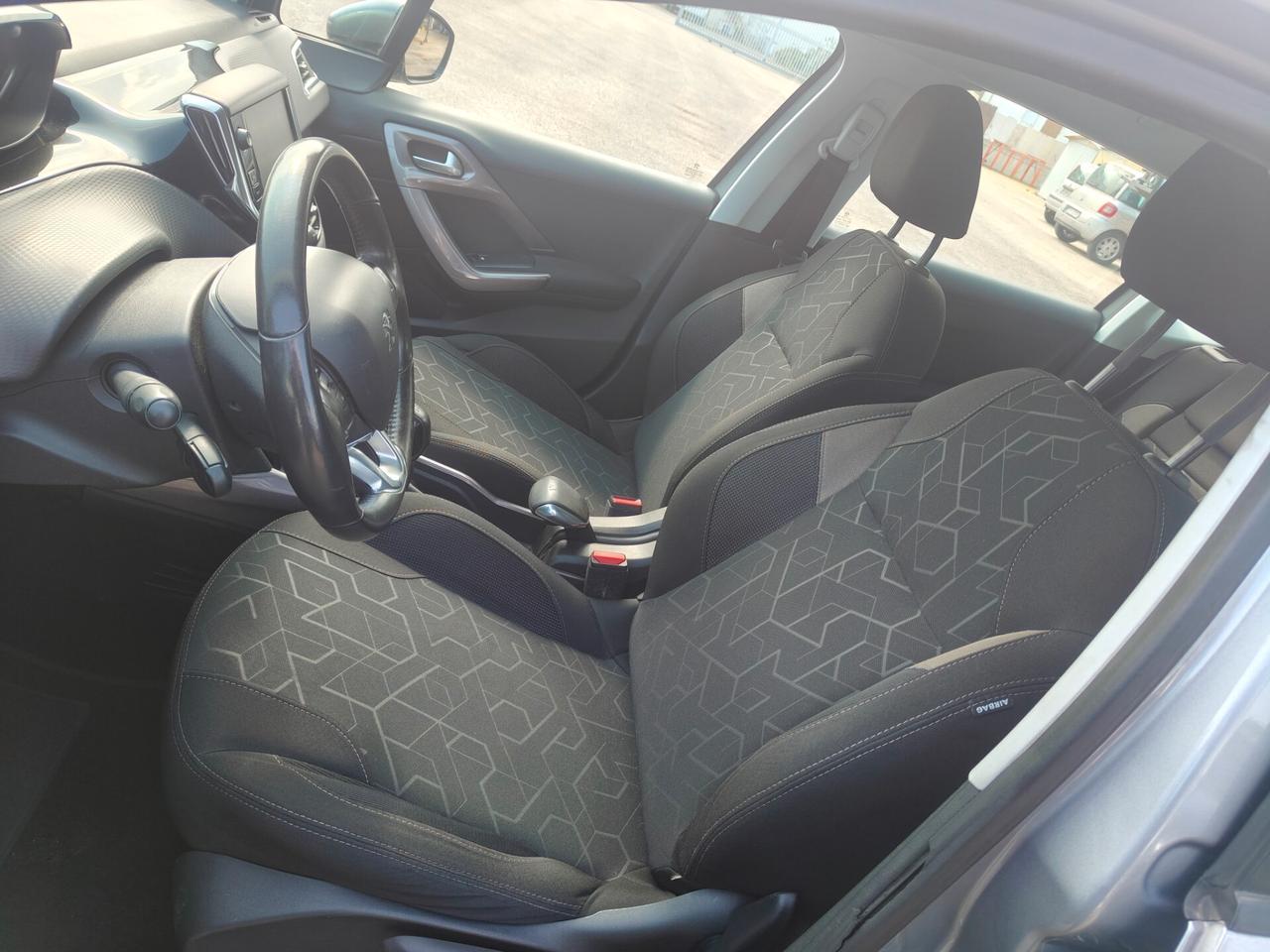 Peugeot 2008 1.2 PureTech Active MOTORE NUOVO