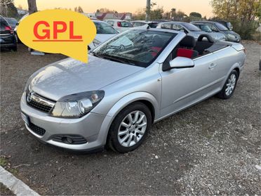 Opel Astra TwinTop 1.6 T 16V Cosmo