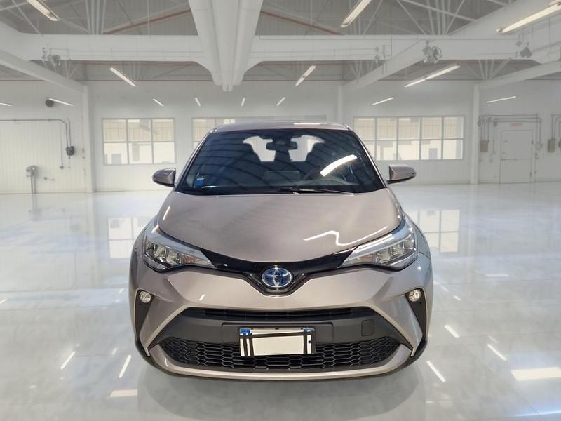 TOYOTA C-HR 1.8H 98CV E-CVT Business