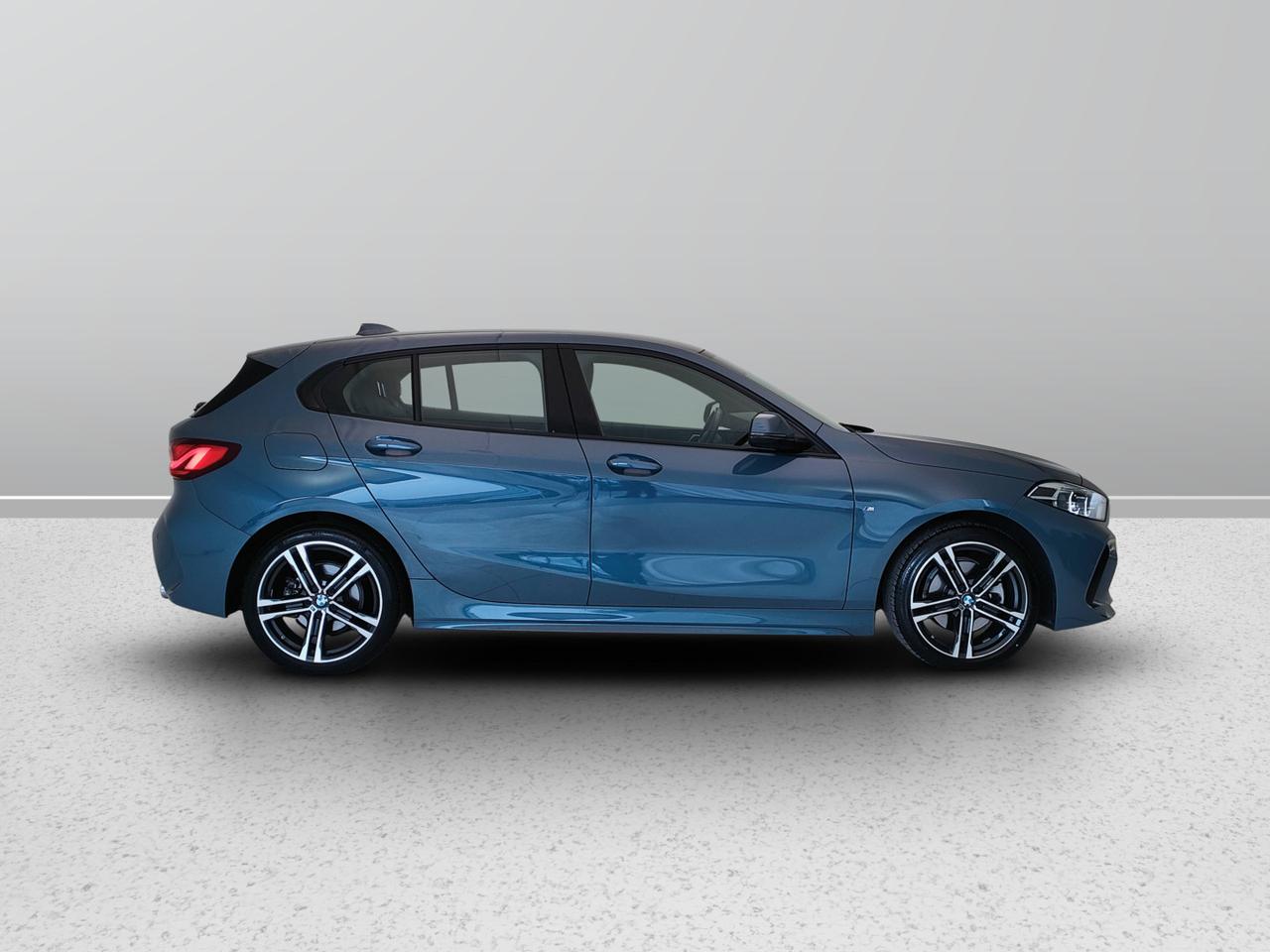 BMW Serie 1 F40 - 118d Msport auto