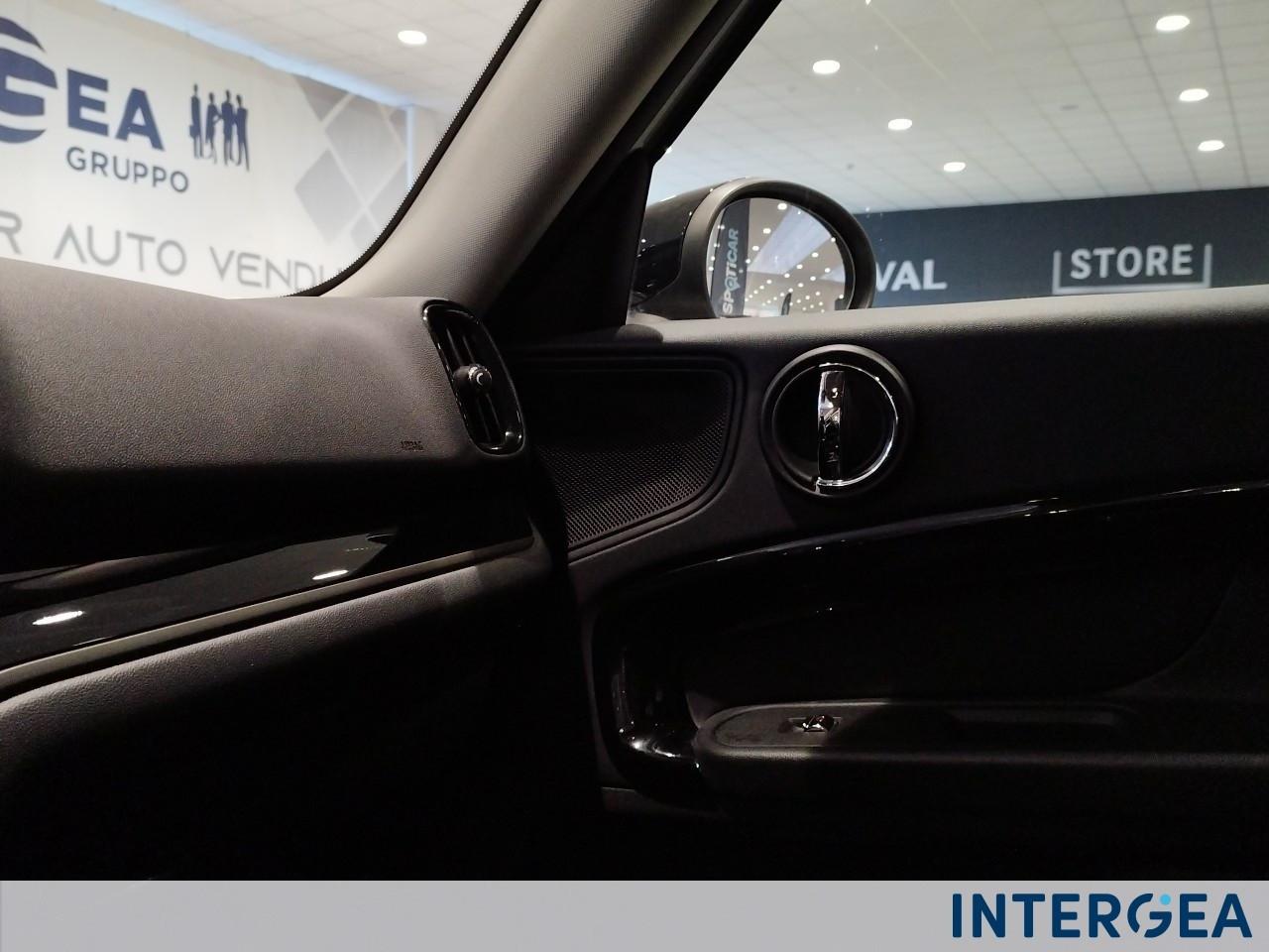 MINI Mini Countryman 1.5 Cooper Essential auto