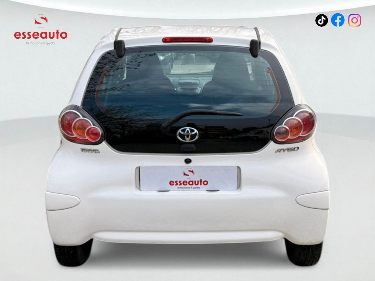 Toyota Aygo 1.0 12V VVT-i 5 porte Deep Ocean Connect