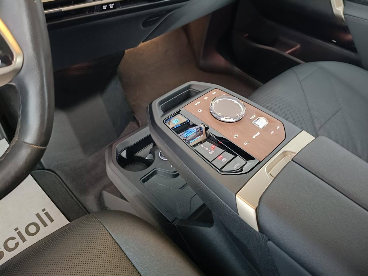 BMW iX - iX xdrive40