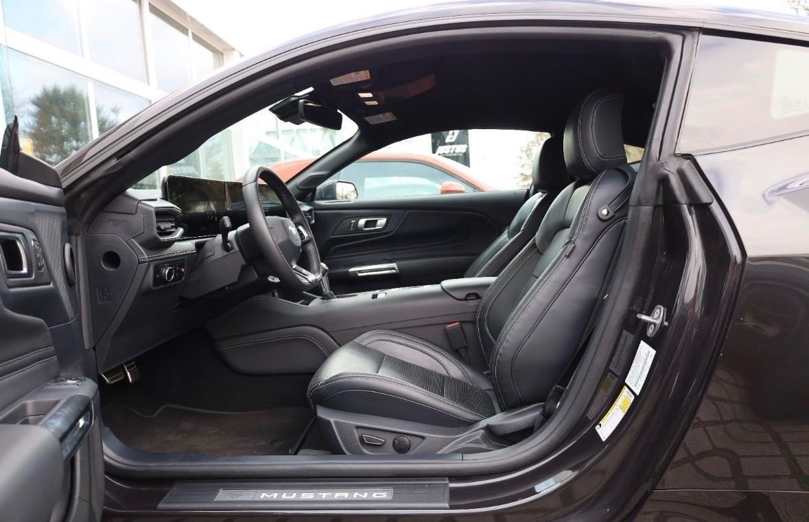 Ford Mustang 317cv 2024